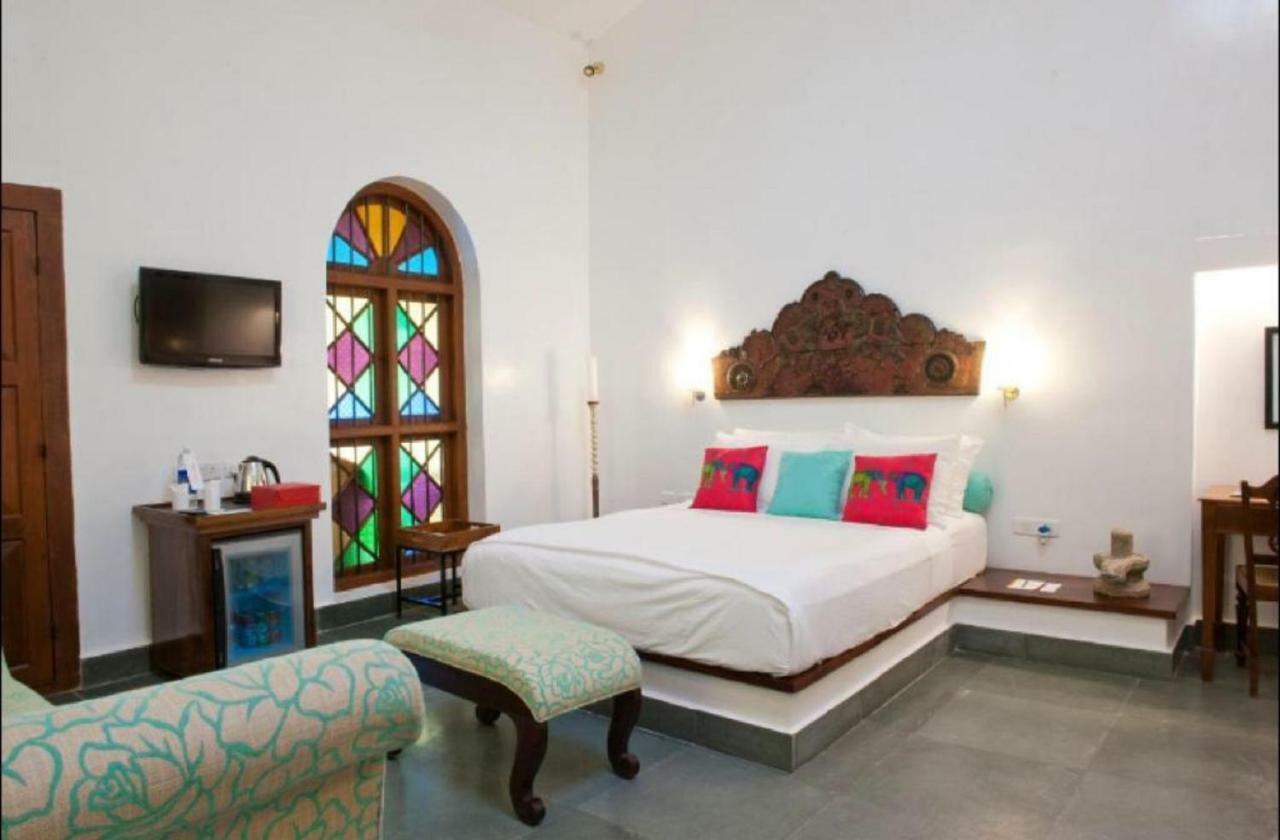 Purity At Lake Vembanad Mararikulam Exterior photo