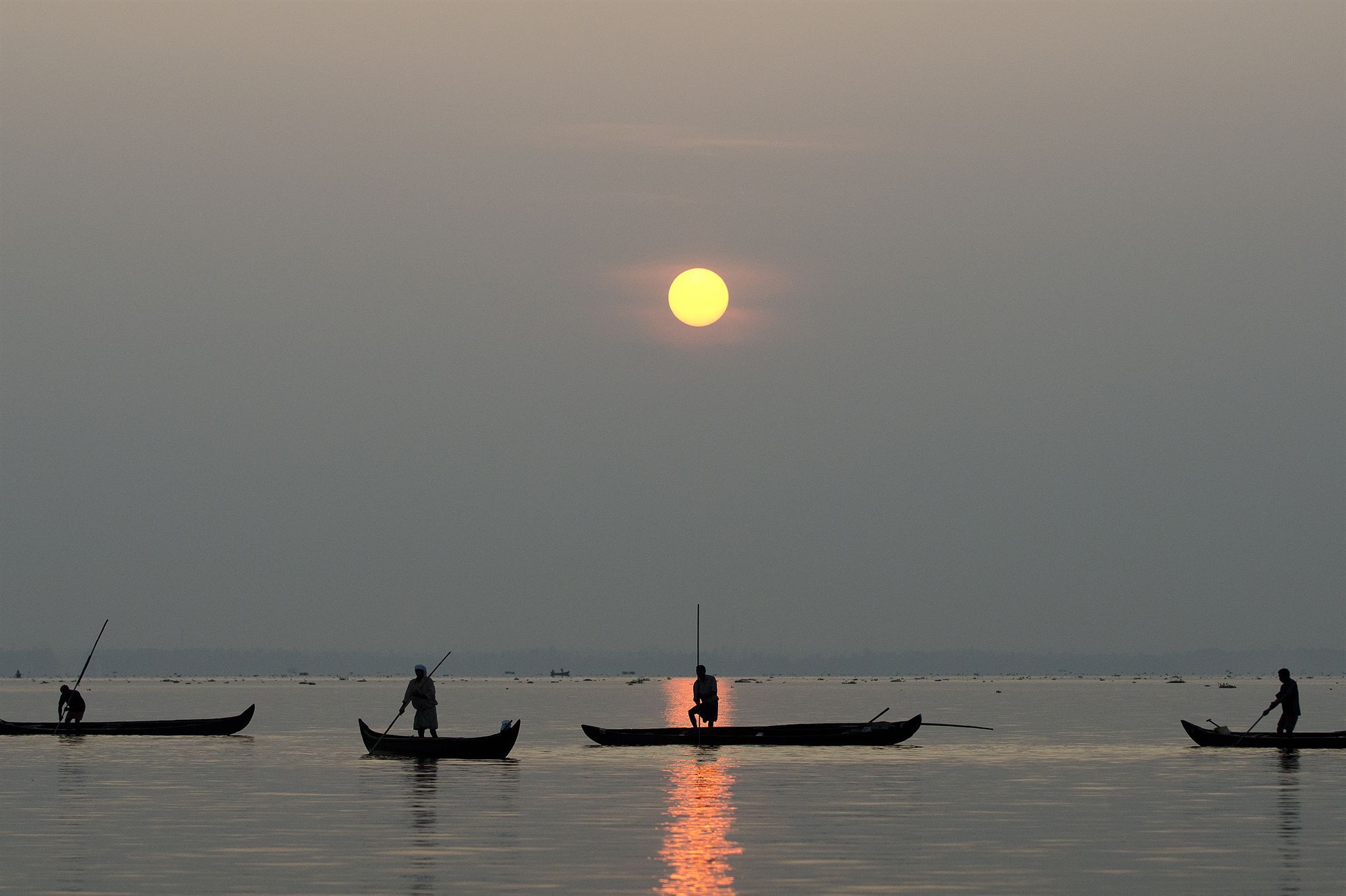 Purity At Lake Vembanad Mararikulam Exterior photo